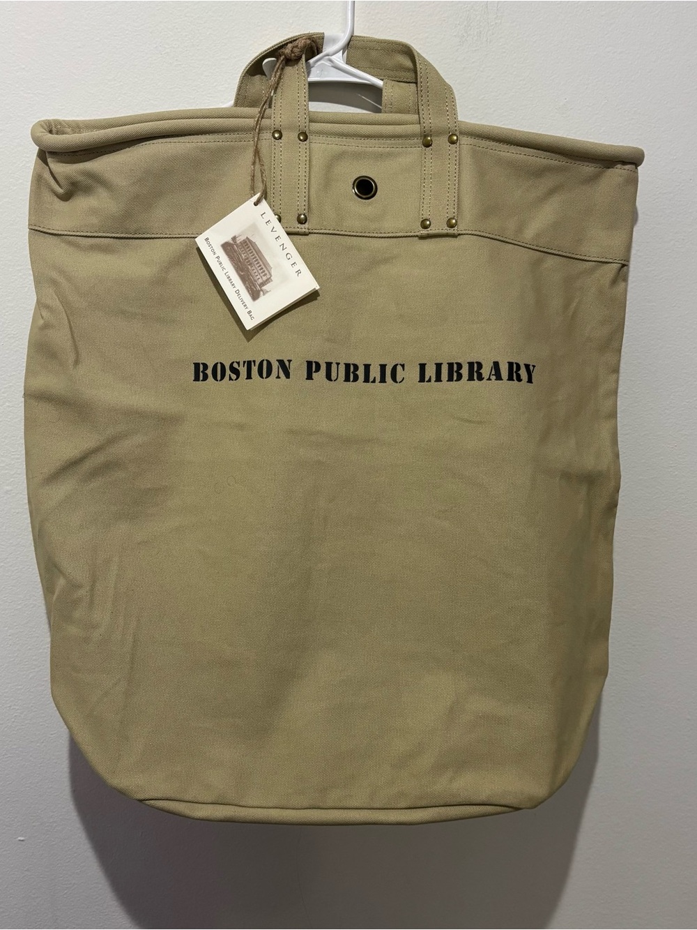NWT Levenger Boston Public Library Bag